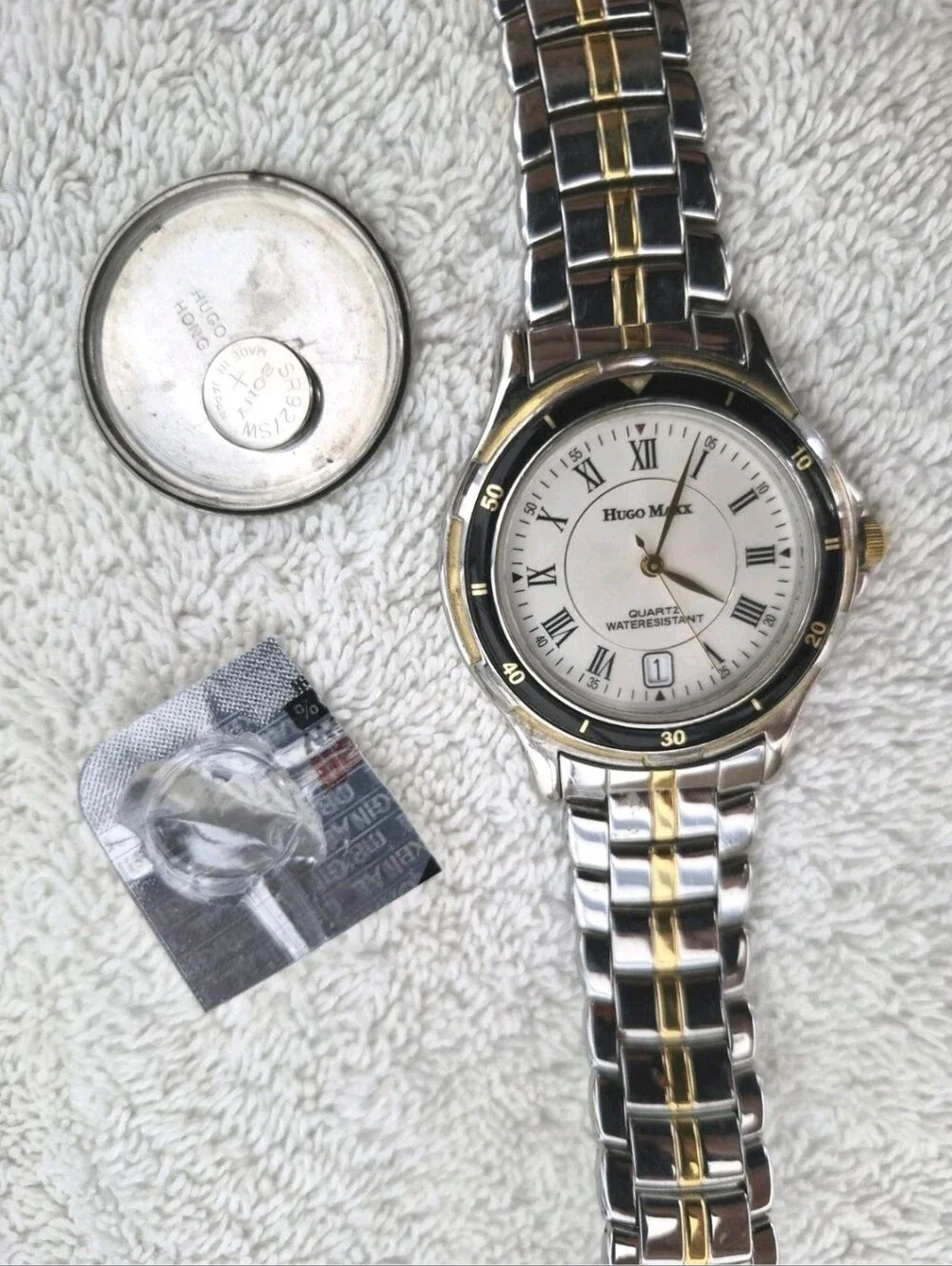 Hugo Maxx 39007 Men’s 18K Gold Plated Watch ~ New Battery.